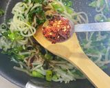 ネギと糸こんにゃくのピリ辛炒め作り方2写真