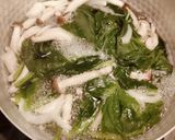ほうれん草と玉ねぎのしめじ豆腐味噌汁作り方5写真