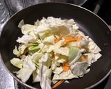 ダイエット食　カット野菜と卵のスープ作り方1写真