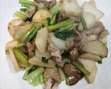 豚バラとかぶのにんにく醤油炒め作り方5写真