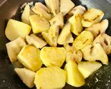 刺激爆弾!手羽元と根菜のレモネード炒め作り方11写真