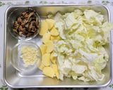 簡単！イカポテトキャベツの大蒜炒め！おもてなし作り方1写真