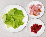 カリカリ梅のレタスチャーハン作り方1写真