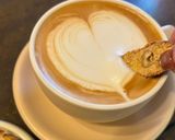ビスコッティ(焼き菓子)をラテにドボン作り方3写真
