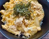 旨味抱き込む!鶏ひき肉のふんわり親子丼作り方7写真