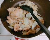 玉ねぎと豚こまの炒め物作り方7写真