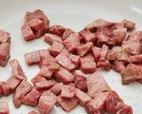 ひと口で虜！ごろごろ牛タンの燻製ポテトサラダ作り方3写真