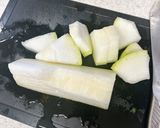 冷やしで美味しい♪冬瓜とエビのあっさり煮作り方1写真