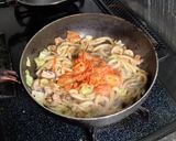 豚キムチ焼きうどん作り方5写真