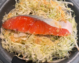 一人暮らし男子必見👦🏻鮭のちゃんちゃん焼き作り方3写真