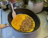 実家のひき肉のオムレツ作り方6写真