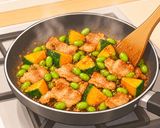 豚肉とかぼちゃの甘辛オイスター炒め作り方4写真