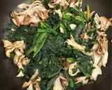 舞茸とほうれん草の簡単ホットサラダ⭐️作り方2写真