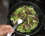 牛肉セロリさっぱり炒め♪簡単レシピ作り方5写真