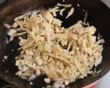 ごぼうの風味で美味★鶏ごぼうチャーハン作り方3写真