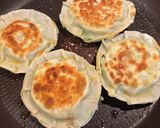 餃子の皮でモヤシささみの梅はさみ焼き作り方5写真