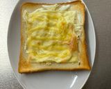 目玉焼き乗せお好み焼き風トースト！作り方2写真