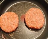 ご飯がすすむ🐾ホワイトチーズハンバーグ作り方3写真