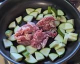 時短で旨!ズッキーニと豚肉マヨポン酢炒め作り方2写真