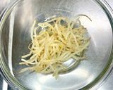 もやし×ハムのやみつき塩麹胡麻ナムル作り方1写真