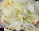 味噌煮込みうどん、７種の具材。作り方1写真