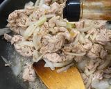 簡単！豚肉のりんごジャム炒め作り方1写真
