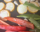 鶏ひき肉でエスニック風冷やしそうめん😋作り方4写真