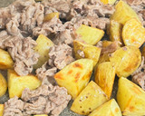 新じゃがと牛肉の焼肉のタレ炒め🥔🥩🔥作り方4写真