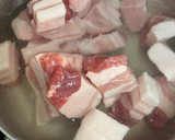 簡単　わが家の豚ばら肉のどて煮　アテにも作り方1写真