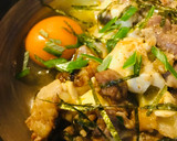 豚こまぎれ肉と長ネギの玉かけスキヤキ炒め作り方3写真