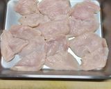 【メイン】鶏むね肉の粉チーズハーブ揚げ焼き作り方2写真