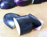 風味良い【揚げ茄子のピリ辛酢醤油浸し】作り方1写真