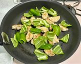 鶏ささみとピーマンのオイスター炒め♪作り方4写真