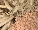 ぶなしめじとごぼうのトマトパスタ風作り方1写真