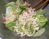 レタスとカニカマの和風サラダ作り方2写真