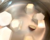 里芋と高野豆腐の煮物　吹きこぼれさせない作り方6写真