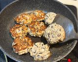 鉄分たっぷり♡鶏とひじきの豆腐ハンバーグ作り方5写真