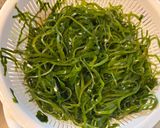 昆(布)・蒟(蒻)・根(菜)の炒め煮。作り方1写真