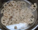 シャキシャキ!鶏肉とれんこんの甘辛炒め作り方1写真