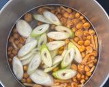 豆腐となめこ長ネギの味噌汁作り方2写真