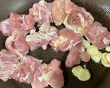 鶏肉とズッキーニのガーリックソテー作り方2写真