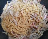 簡単夕飯・昼食！ワンパン舞茸ベーコン和風パスタ作り方5写真