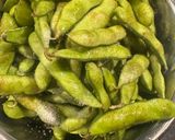 枝豆ぺぺロンバター蒸し☘️作り方1写真