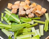 角切り豚と小松菜の味噌炒め作り方4写真