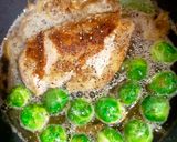鶏むね肉と芽キャベツのビールバター煮作り方5写真