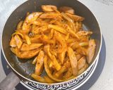 魚肉ソーセージと玉ねぎの粒マスケチャップ炒め作り方5写真