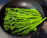 茎ブロッコリーのガーリックバター醤油焼き作り方4写真