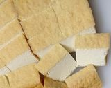 厚揚げとセロリの胡麻味噌炒め作り方1写真