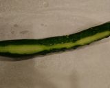 キュウリとミョウガの梅塩昆布和え作り方1写真