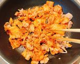 ご飯がすすむ♪豚もやしキムチのふんわり卵作り方3写真